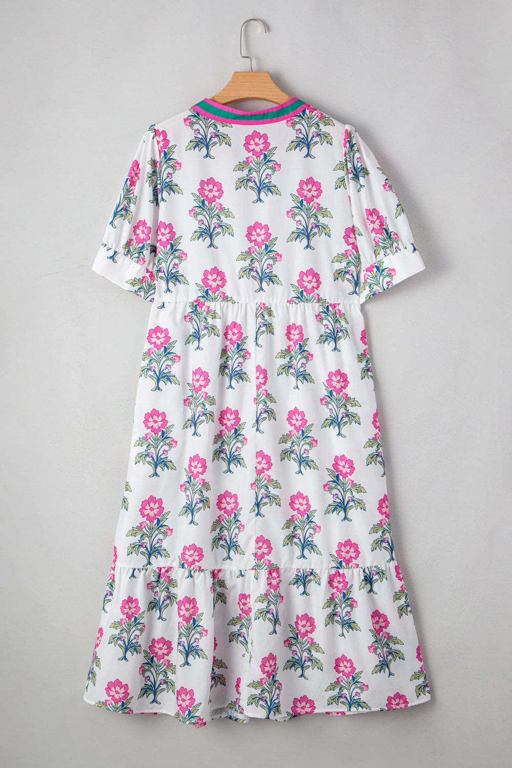Plus Size Contrast Stripe V-Neck Midi Dress