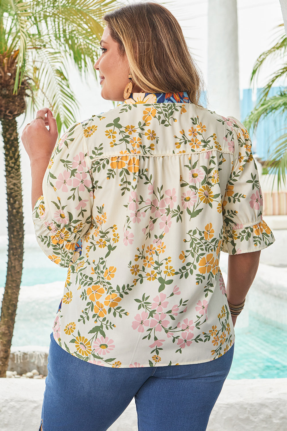 Plus Size Floral V-Neck Puff Sleeve Blouse