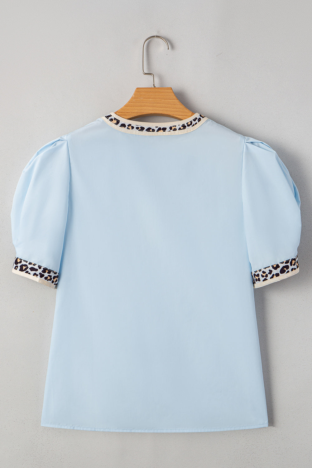 Leopard Contrast Puff Sleeve Blouse