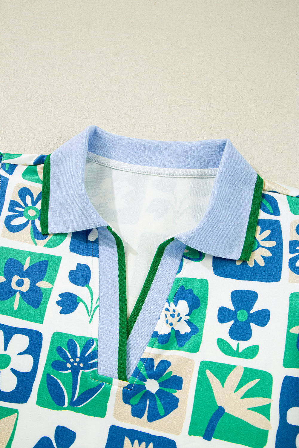 Floral Colorblock Flutter Sleeve Blouse