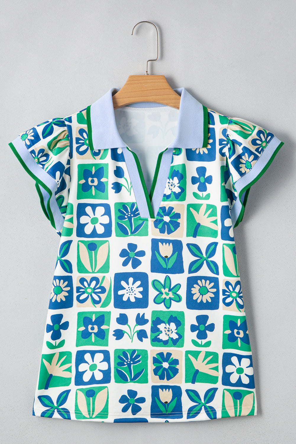 Floral Colorblock Flutter Sleeve Blouse