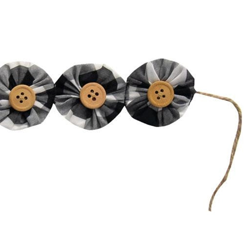 *Black & White Buffalo Check Yo-Yo Garland