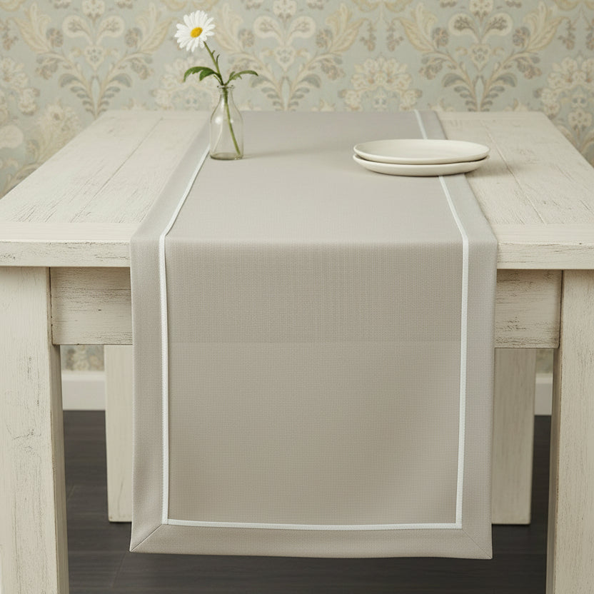 Classic Pleated Border Table Runner