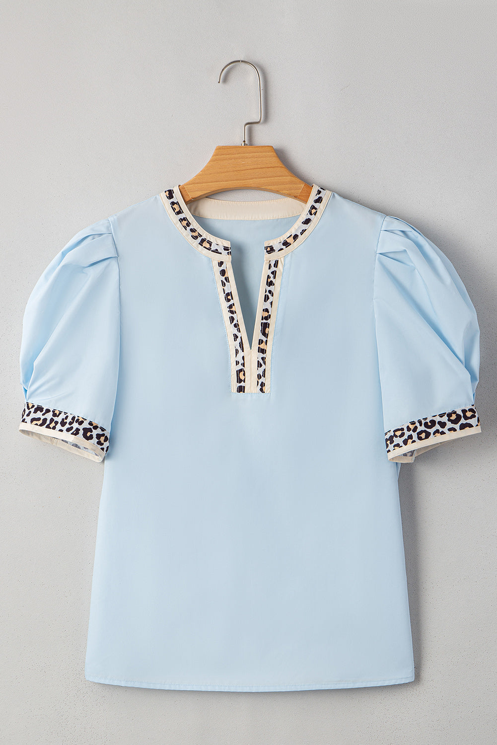 Leopard Contrast Puff Sleeve Blouse