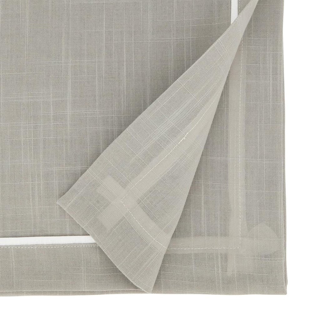 Classic Pleated Border Table Runner