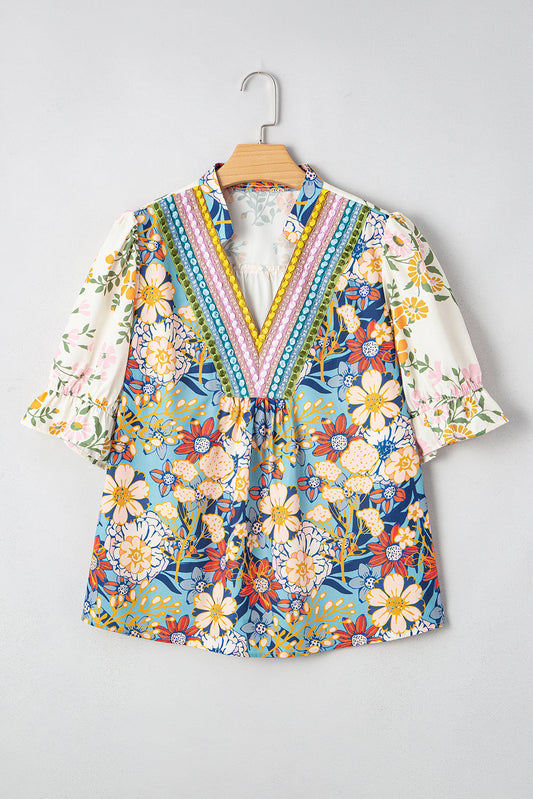 Plus Size Floral V-Neck Puff Sleeve Blouse