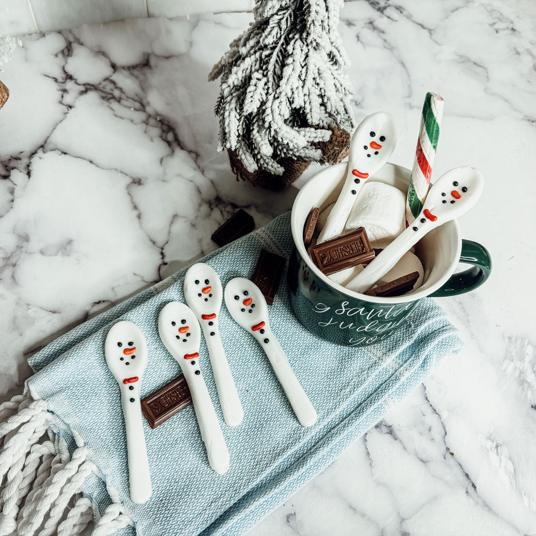 Edible Spoon for Christmas drinks
Stirrers for Coffee Christmas
Marshmallow hot cocoa toppers
