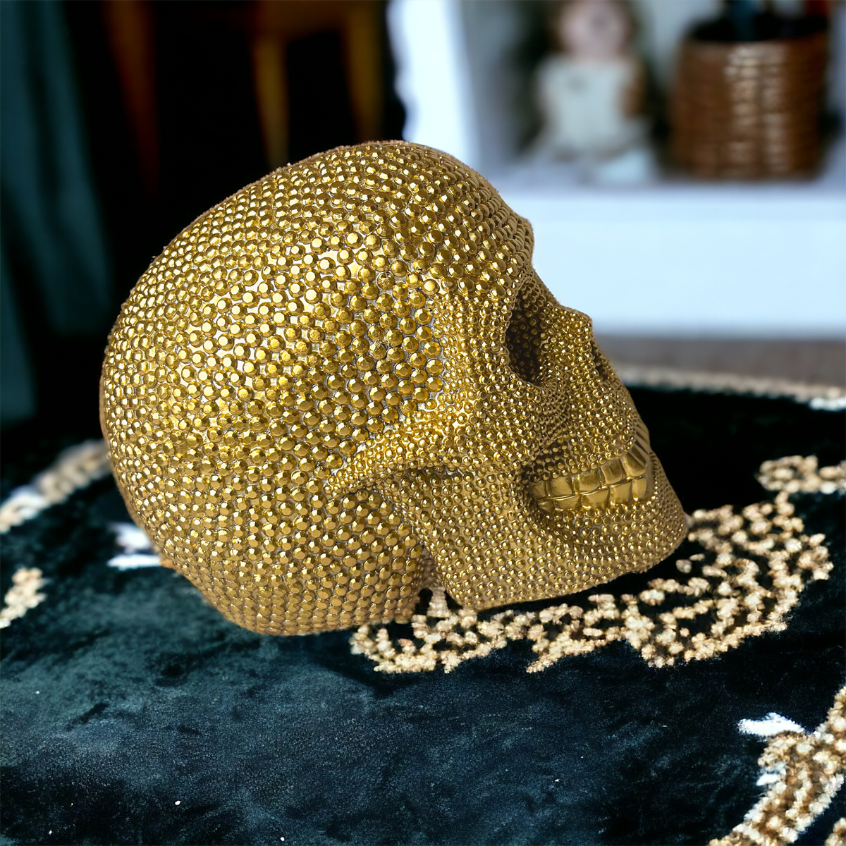 Skull Halloween Figurine in Silver or Gold