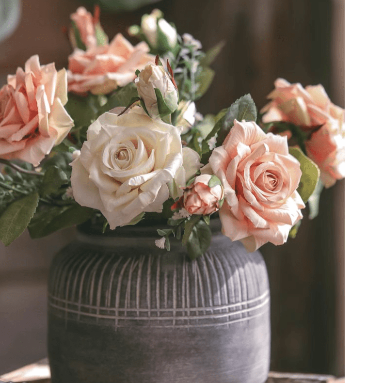 Rolled Edge American Rose Stem