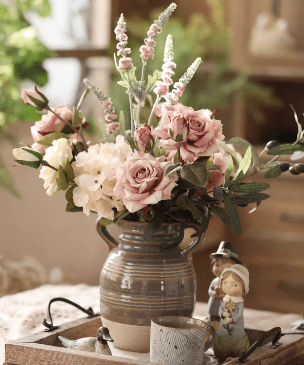 Rolled Edge American Rose Stem