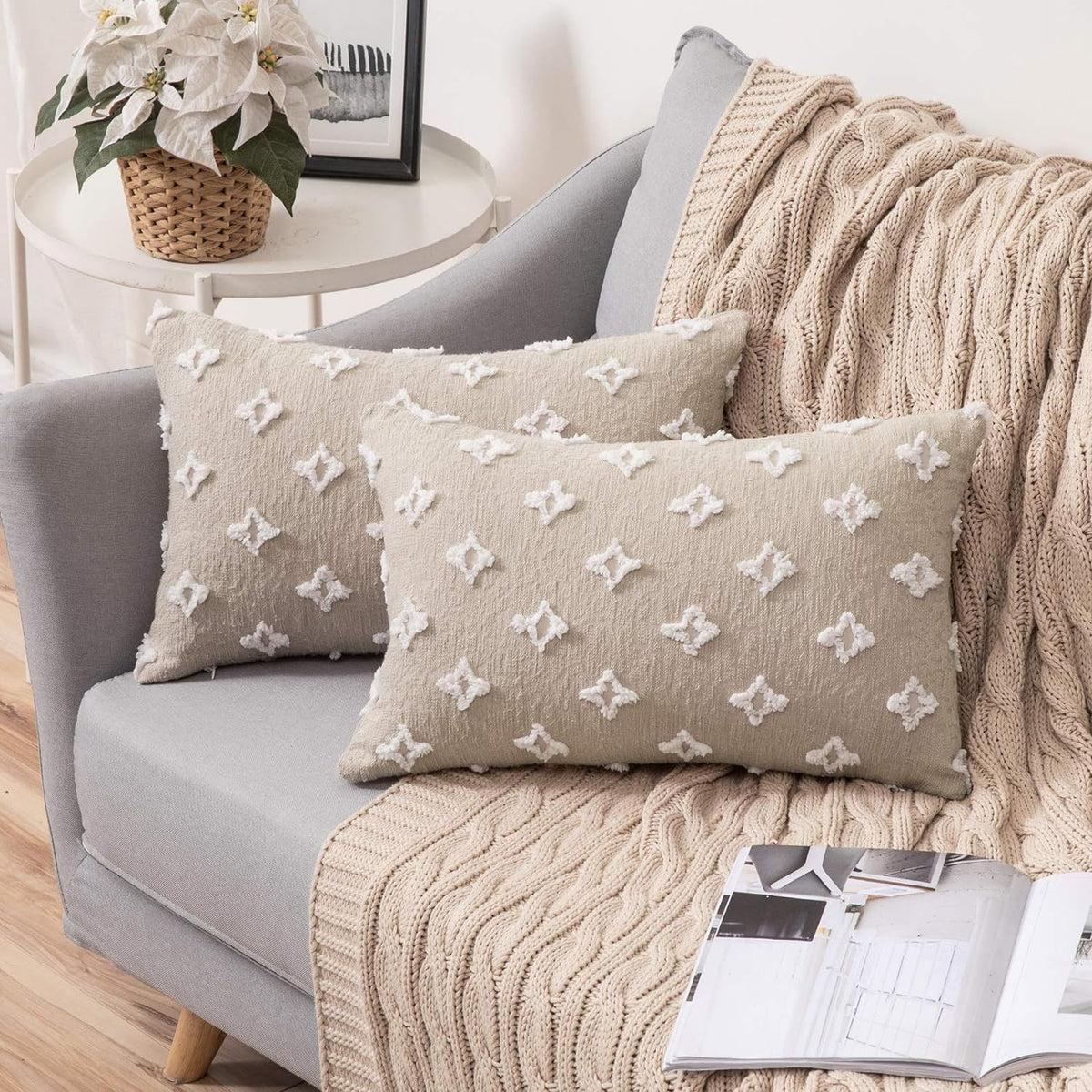 12''x20'' Tufted Floral Lumbar Throw Pillow with Insert