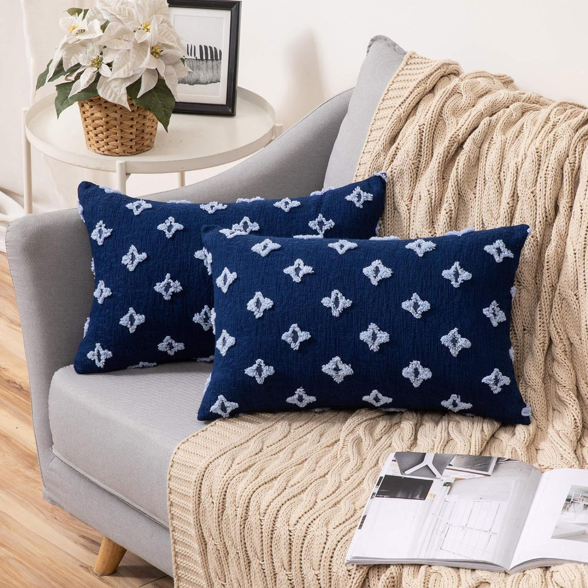 12''x20'' Tufted Floral Lumbar Throw Pillow with Insert