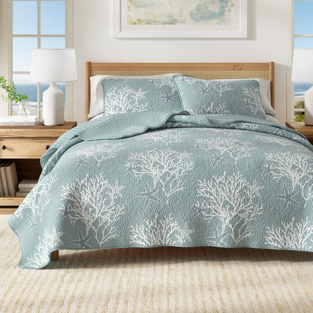 Reversible Coral Coastal Quilt Set
