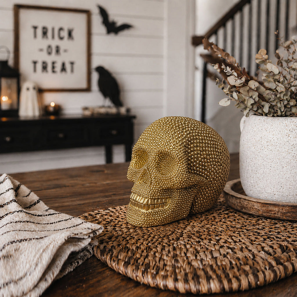 Skull Halloween Figurine in Silver or Gold