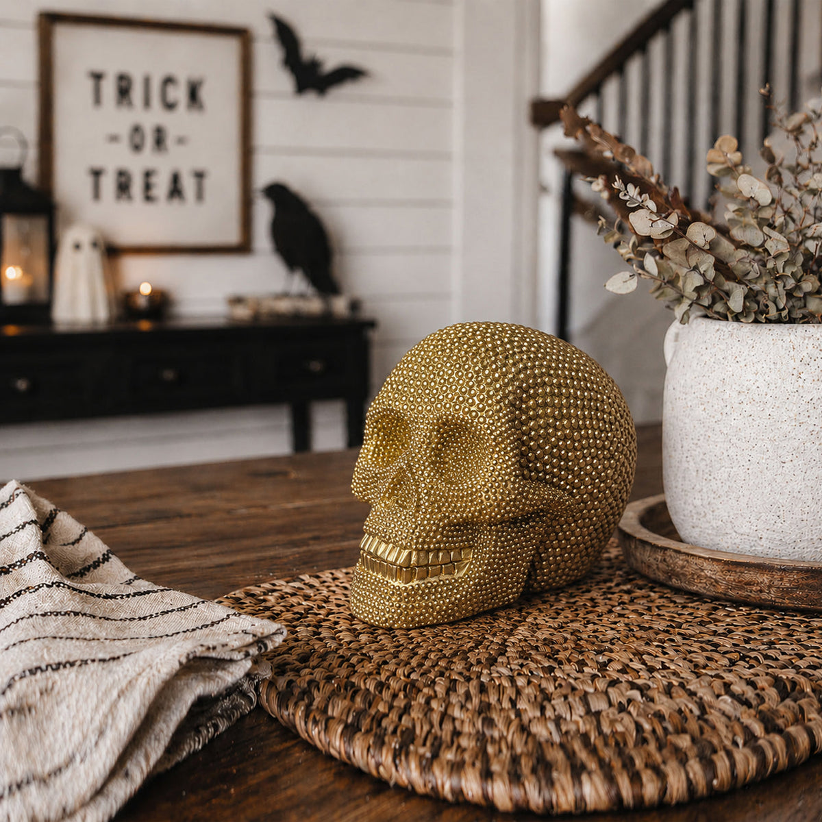 Skull Halloween Figurine in Silver or Gold