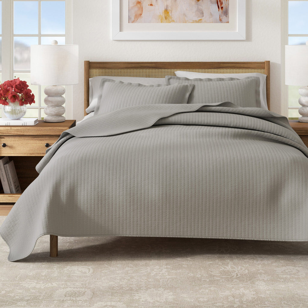 Alicia Solid Channel Stitch Quilt Set