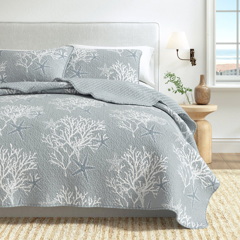Reversible Coral Coastal Quilt Set