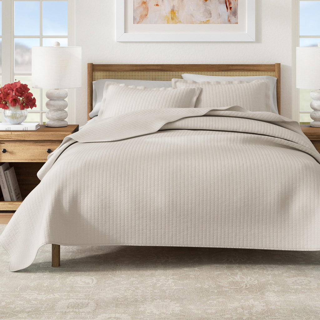 Alicia Solid Channel Stitch Quilt Set