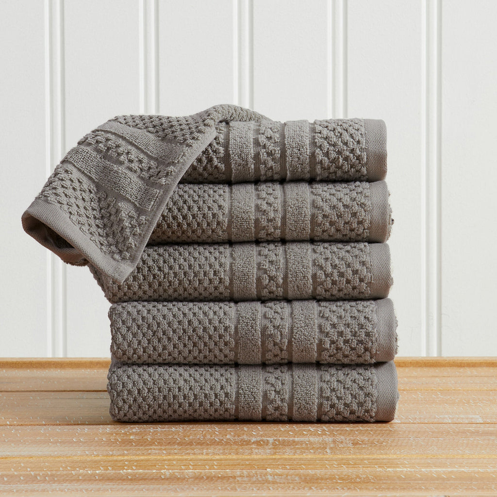 Giuliana Collection Checkered Jacquard Bath Towel Set